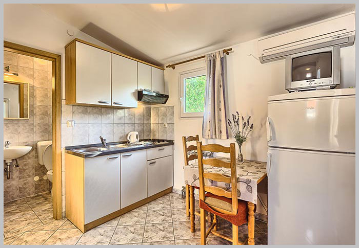 Apartments & Bungalows Ivanovic, Resnik, Kastela, Trogir